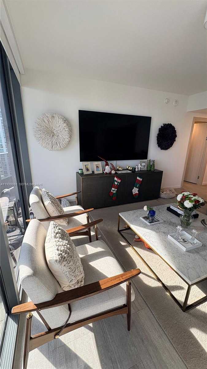 Imagen de Pequeño Objeto