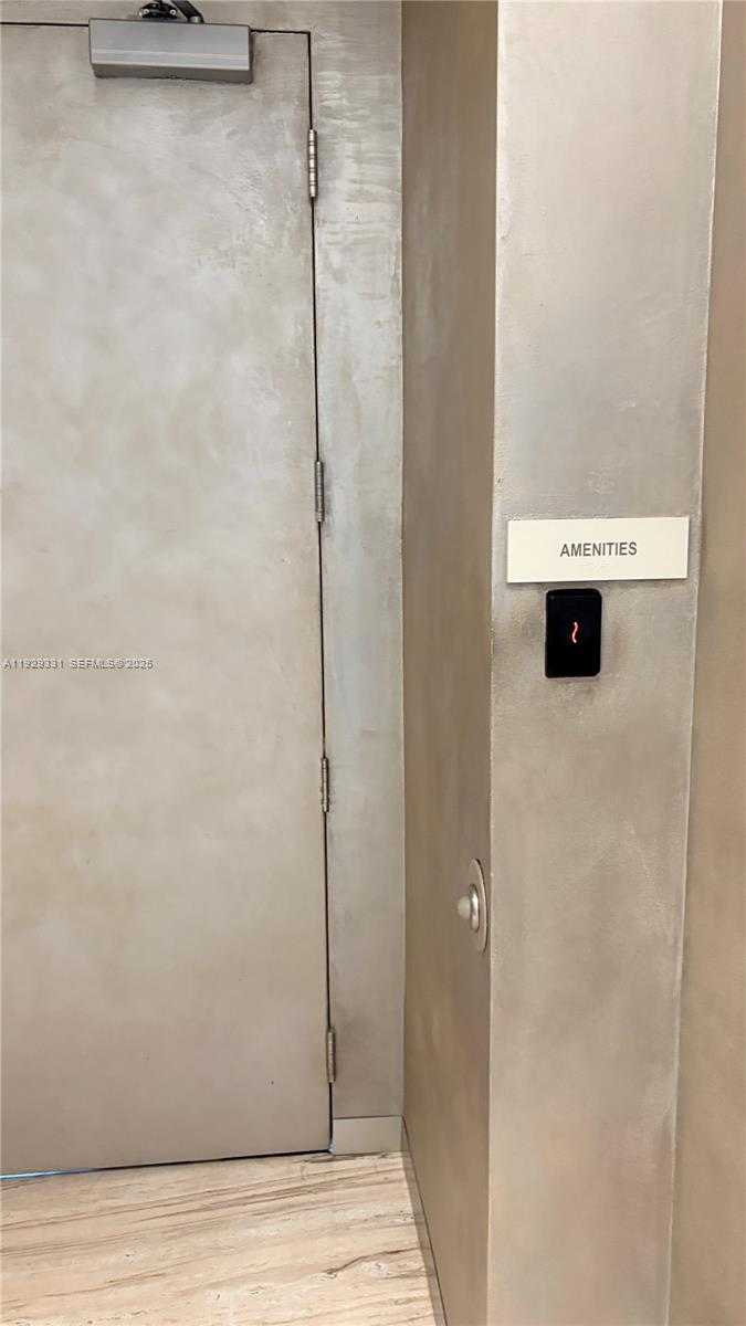 Imagen de Pequeño Objeto