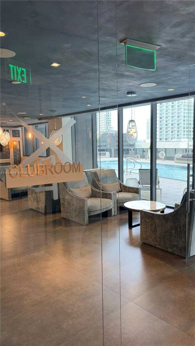 Imagen de Pequeño Objeto