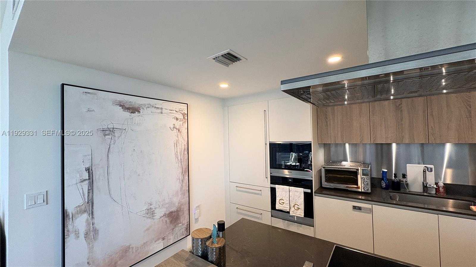 Imagen de Pequeño Objeto