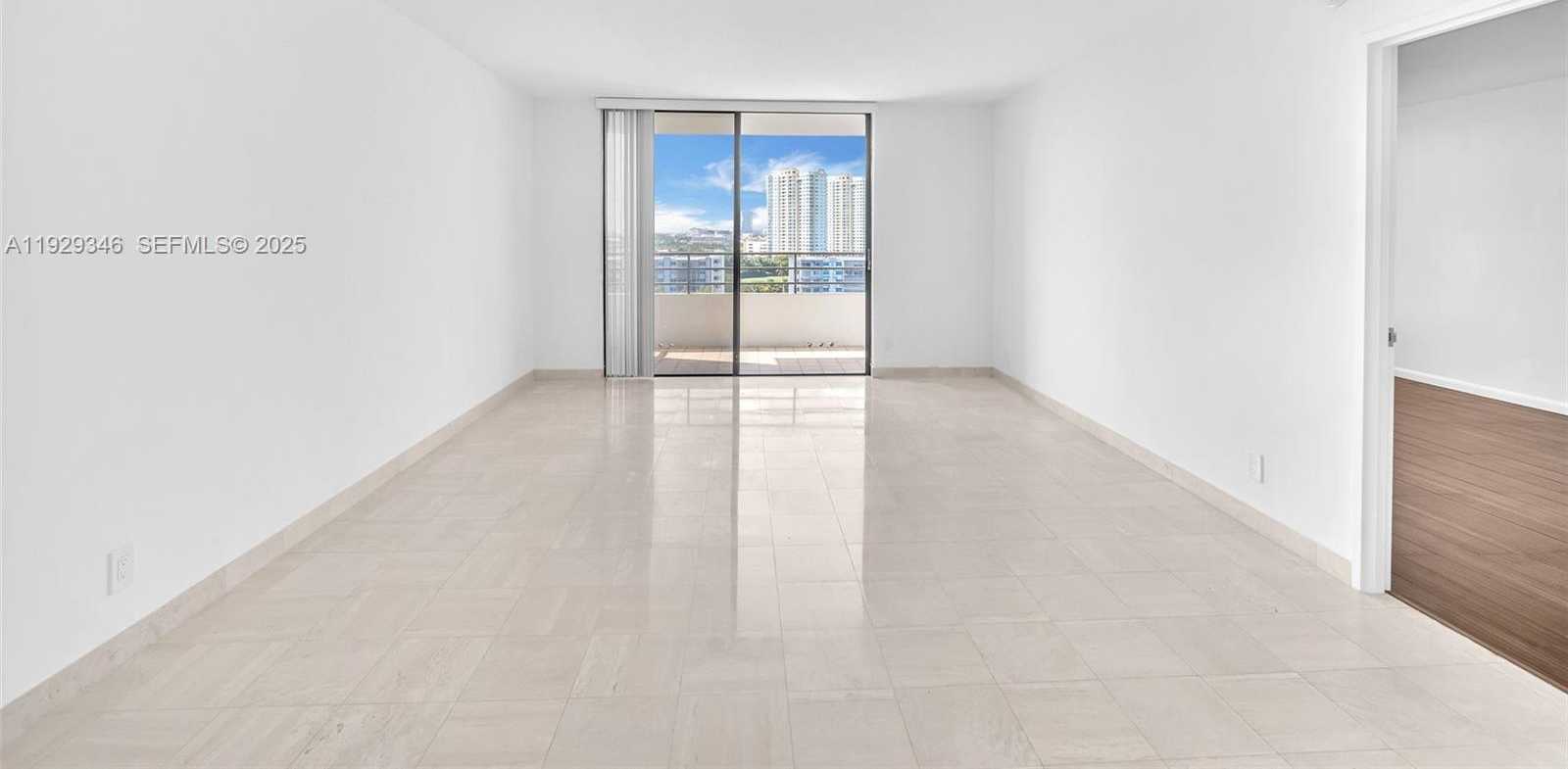 Imagen de Pequeño Objeto