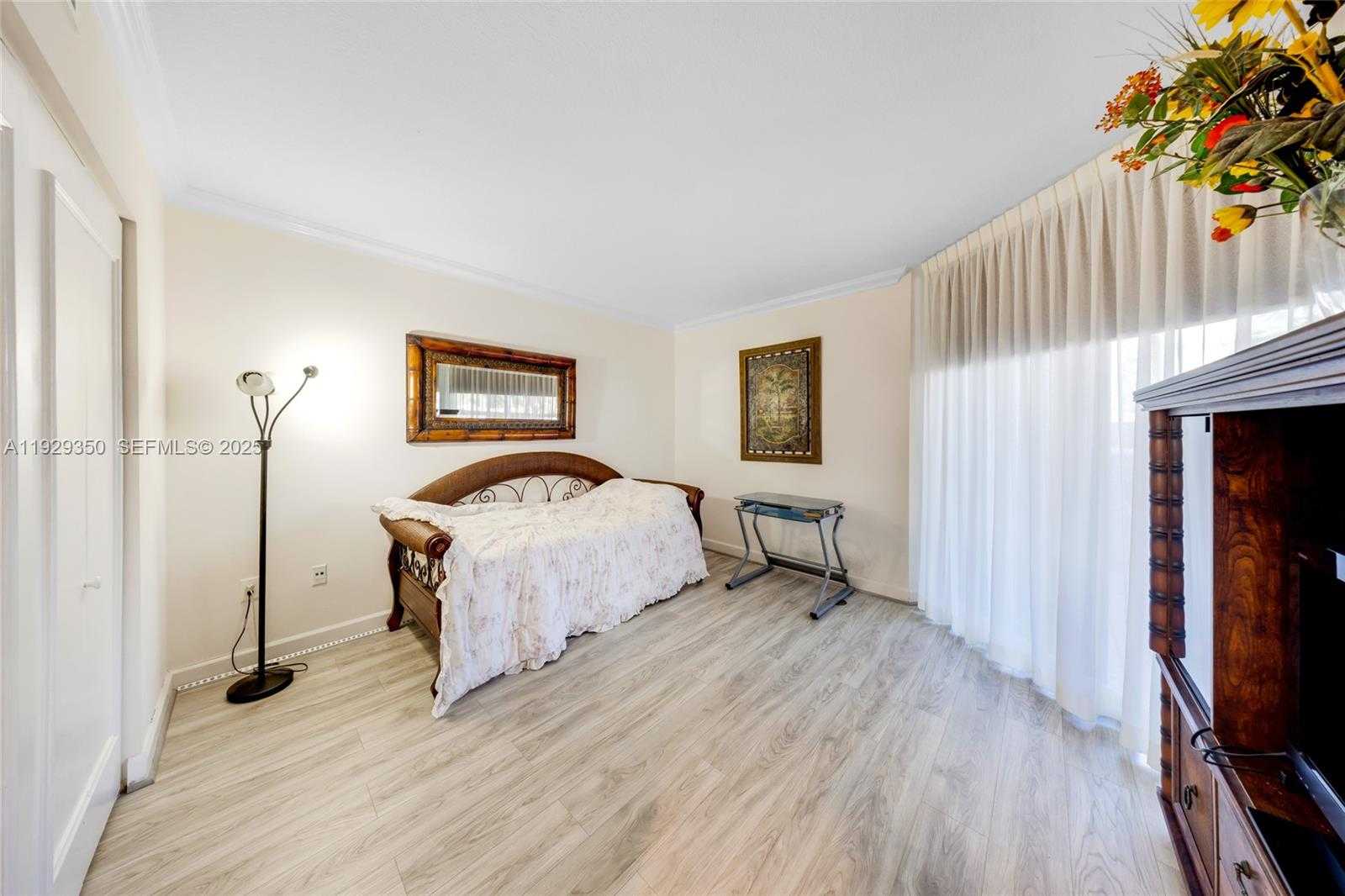 Small Image of 17555 COLLINS AVE #303, Sunny Isles Beach Number 23