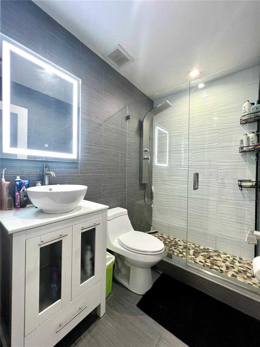 Imagen de Pequeño Objeto