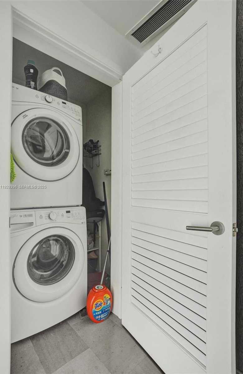 Small Image of 88 SOUTH WEST 7TH ST #907, Miami Number 18