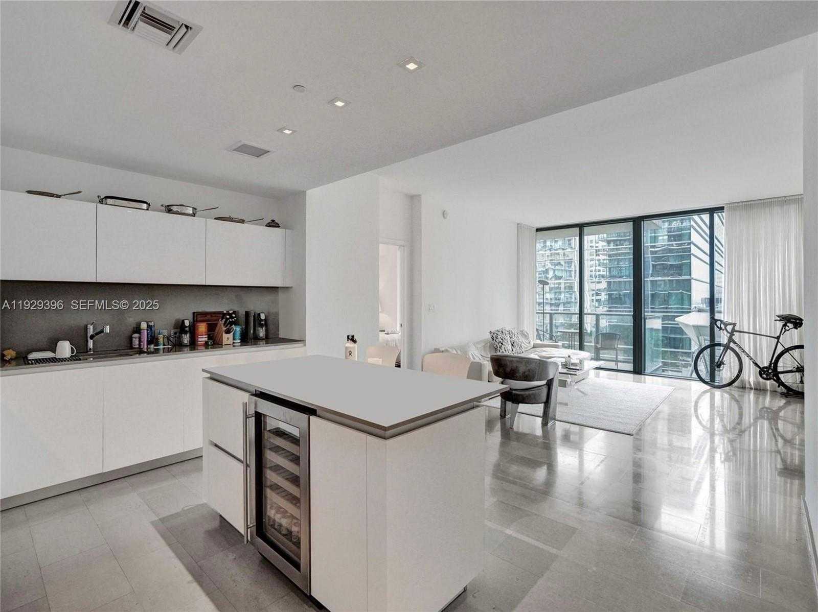 Small Image of 88 SOUTH WEST 7TH ST #907, Miami Number 4