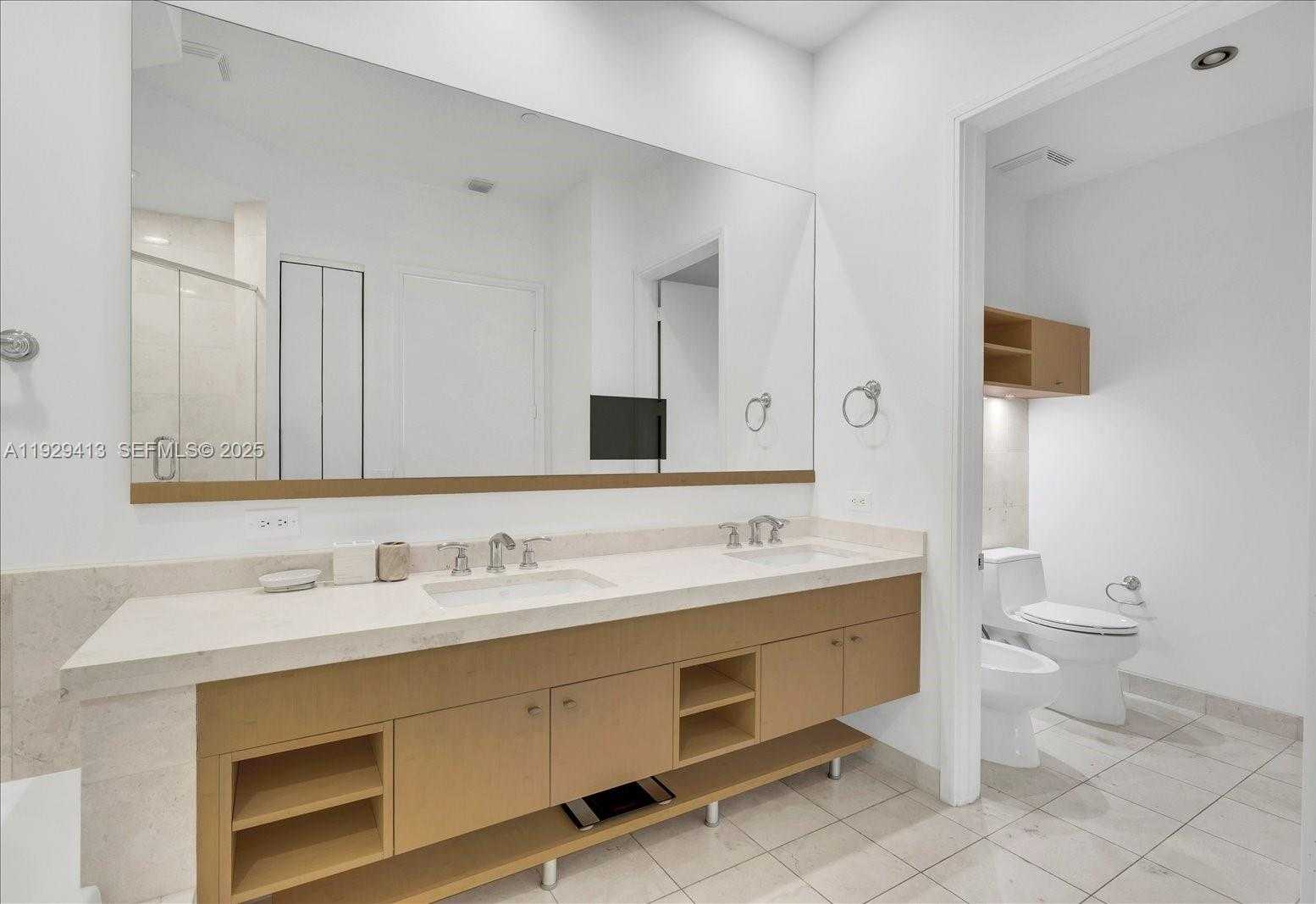 Small Image of 900 BRICKELL KEY BLVD #2605, Miami Number 16