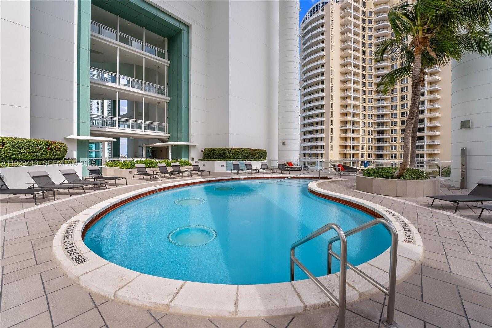 Small Image of 900 BRICKELL KEY BLVD #2605, Miami Number 35
