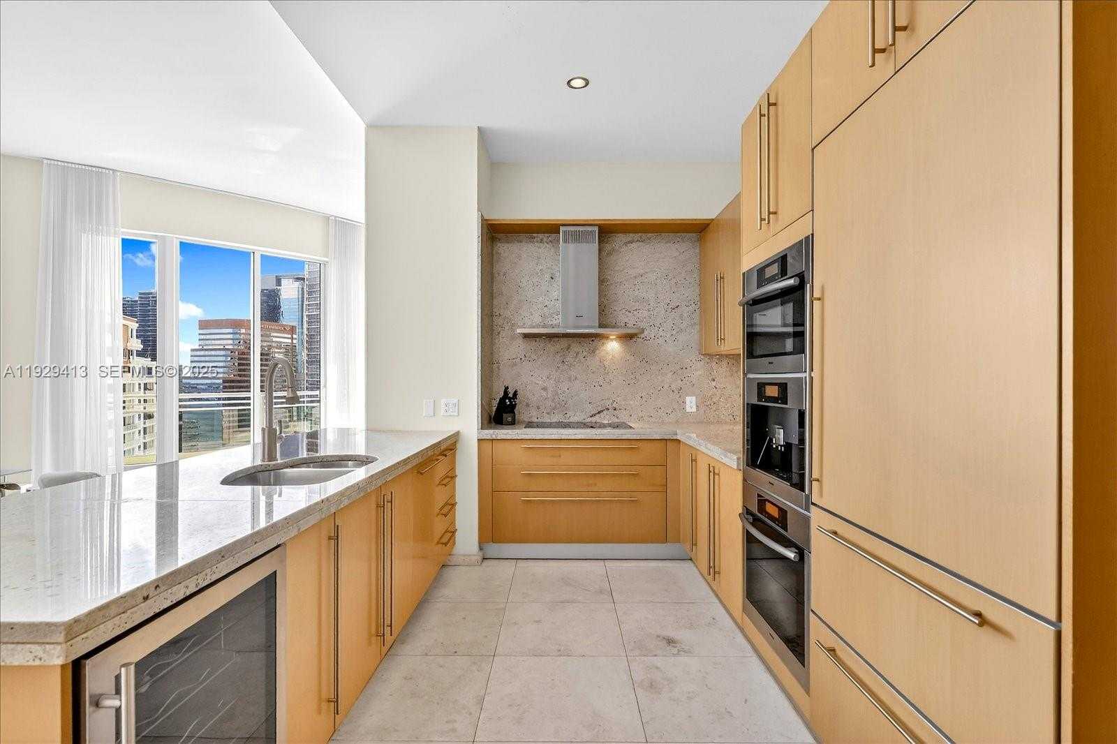 Small Image of 900 BRICKELL KEY BLVD #2605, Miami Number 9