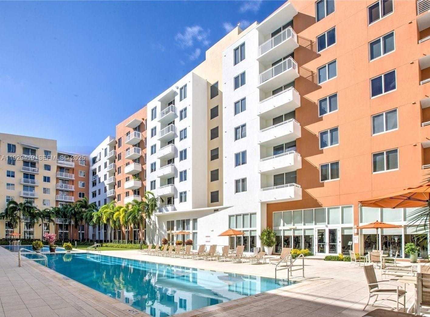 Small Image of Aventura Number 7