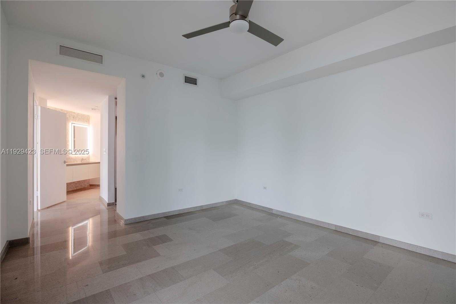 Small Image of 68 SOUTH EAST 6 STREET #2112, Miami Number 15