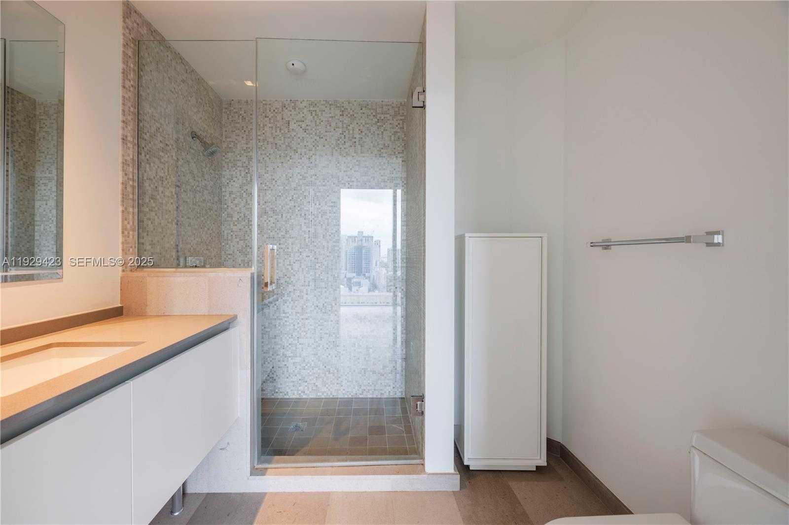 Small Image of 68 SOUTH EAST 6 STREET #2112, Miami Number 22