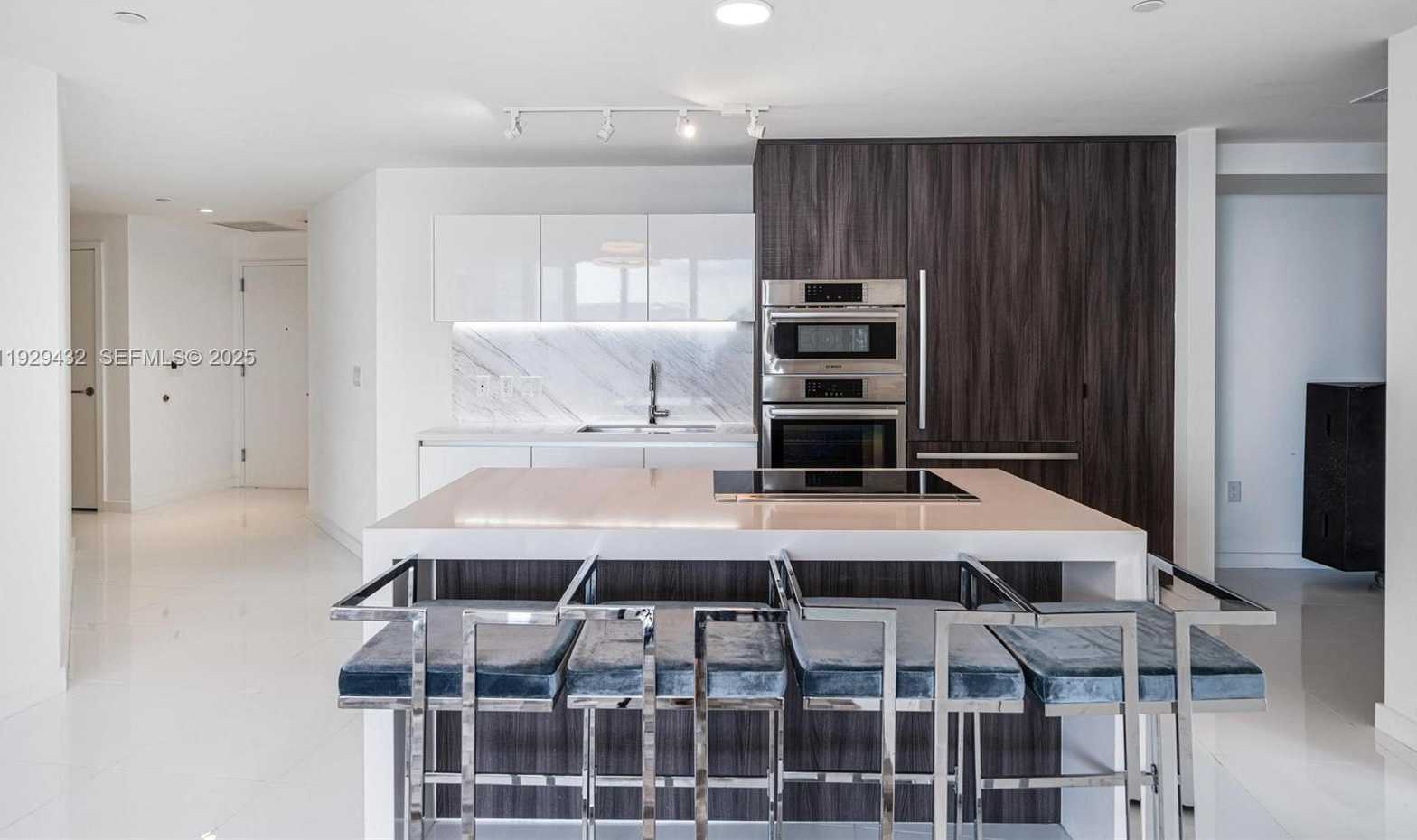 Imagen de Pequeño Objeto