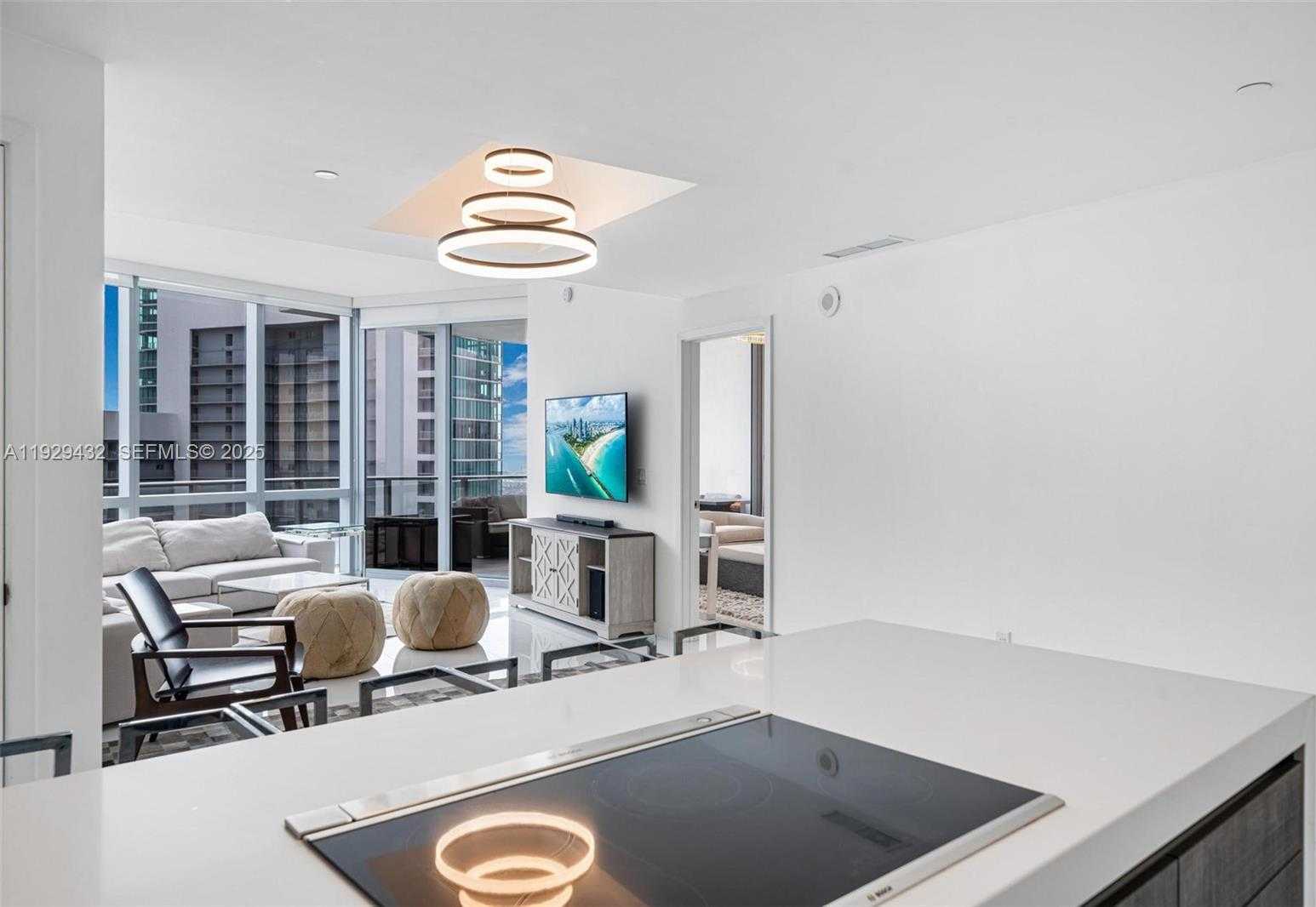 Imagen de Pequeño Objeto