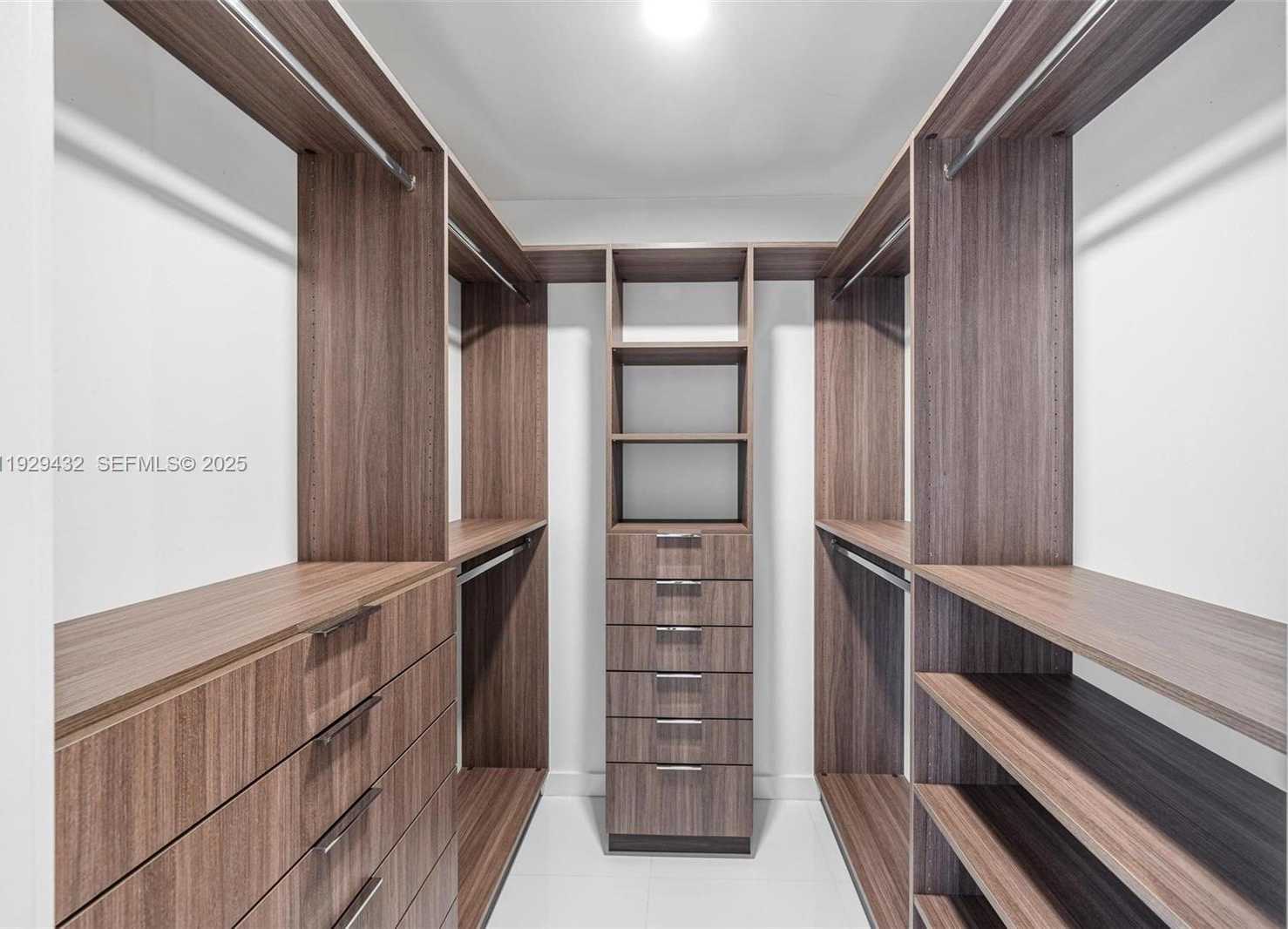 Imagen de Pequeño Objeto