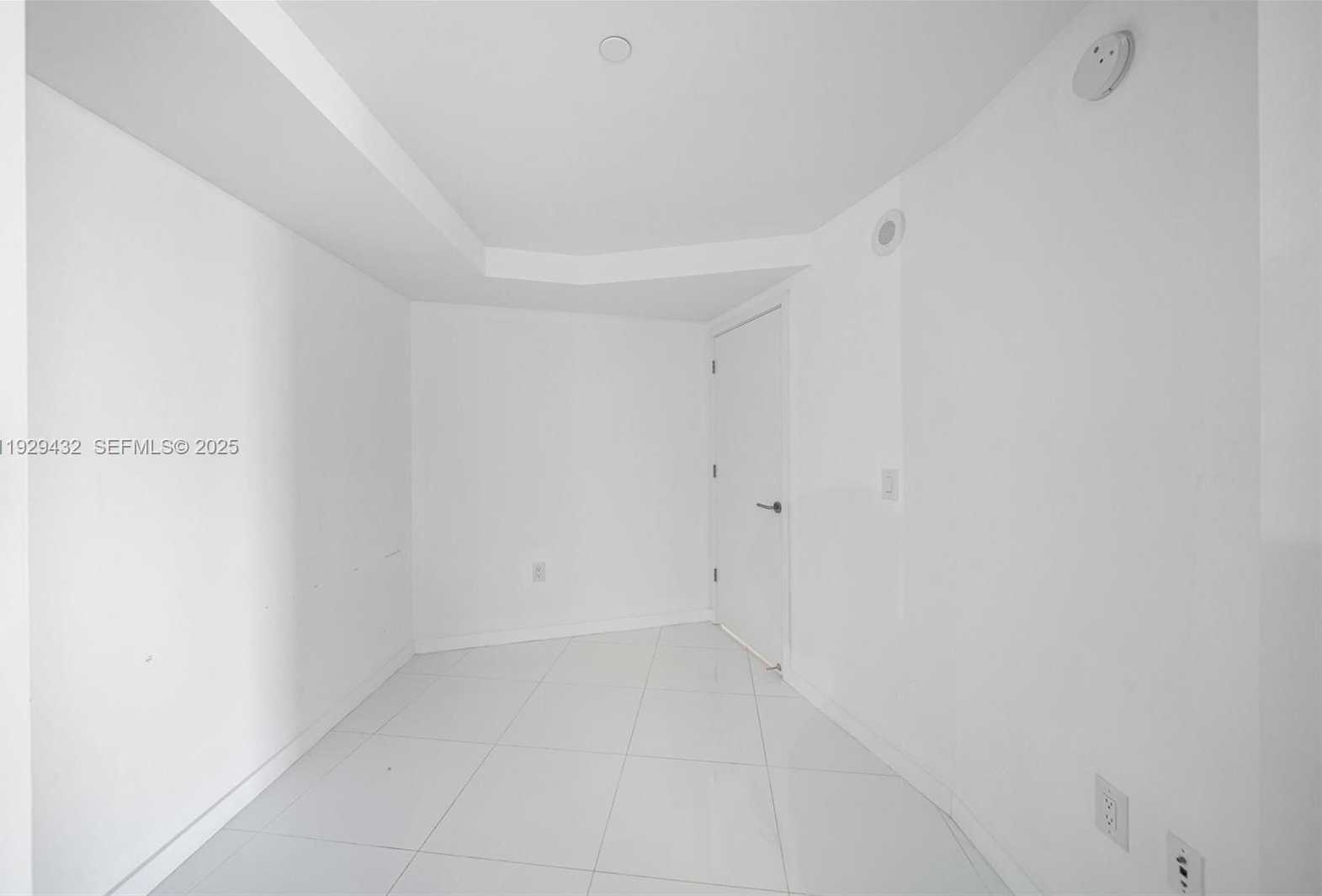 Imagen de Pequeño Objeto