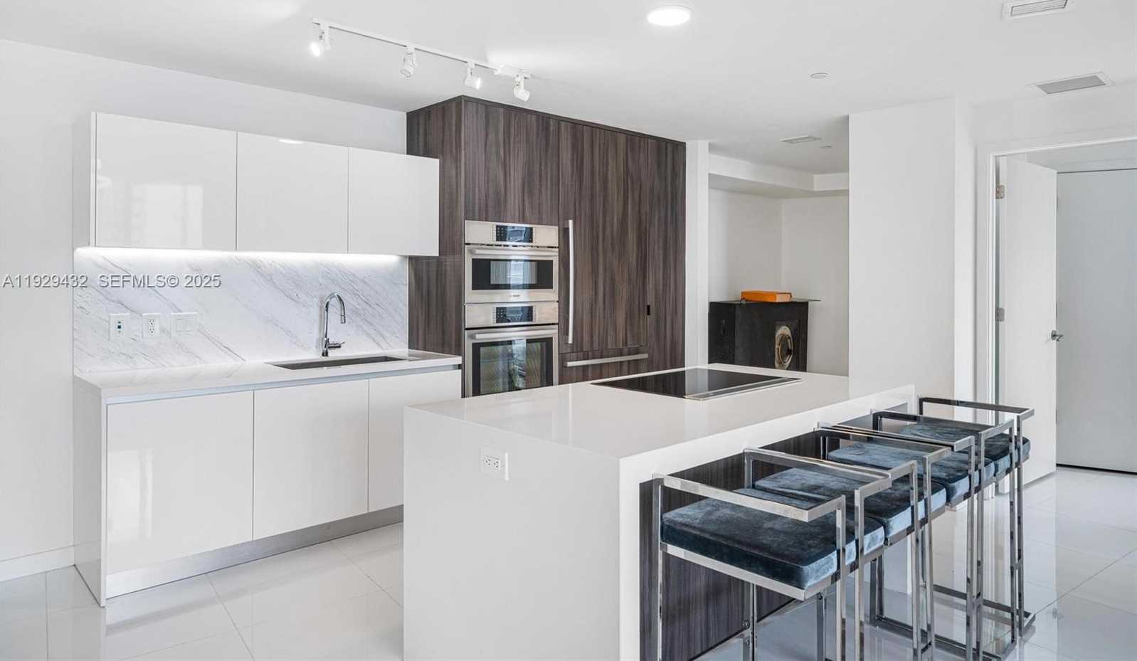 Imagen de Pequeño Objeto