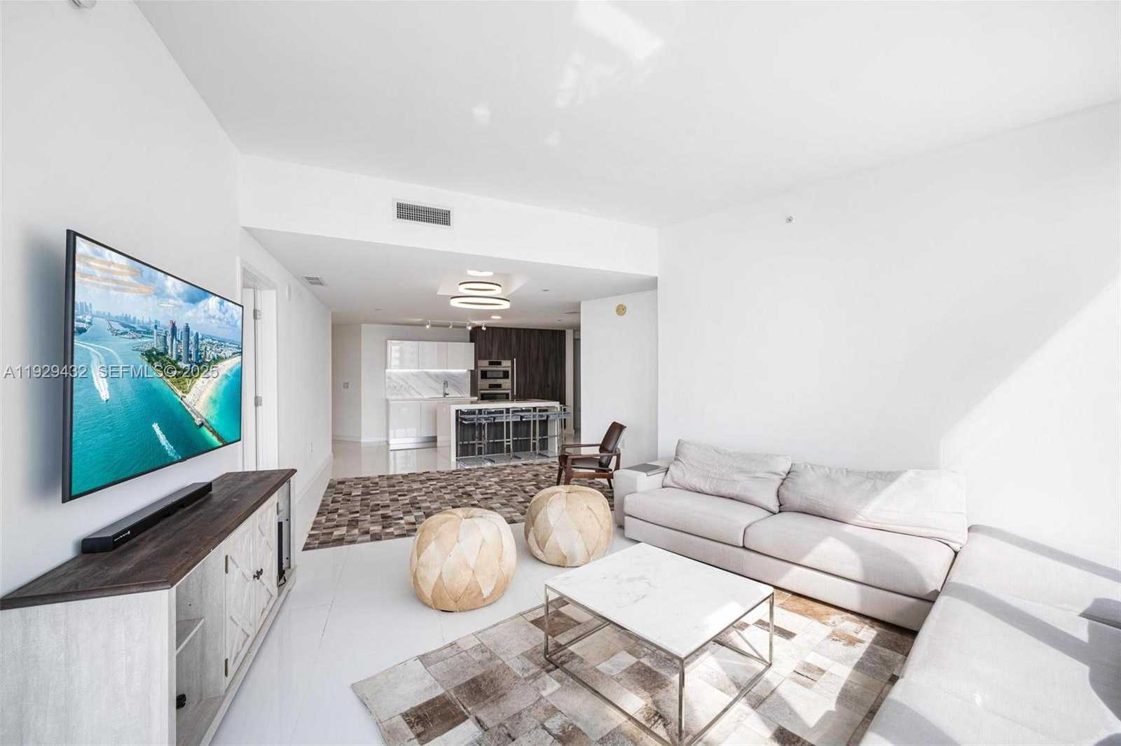 Imagen de Pequeño Objeto