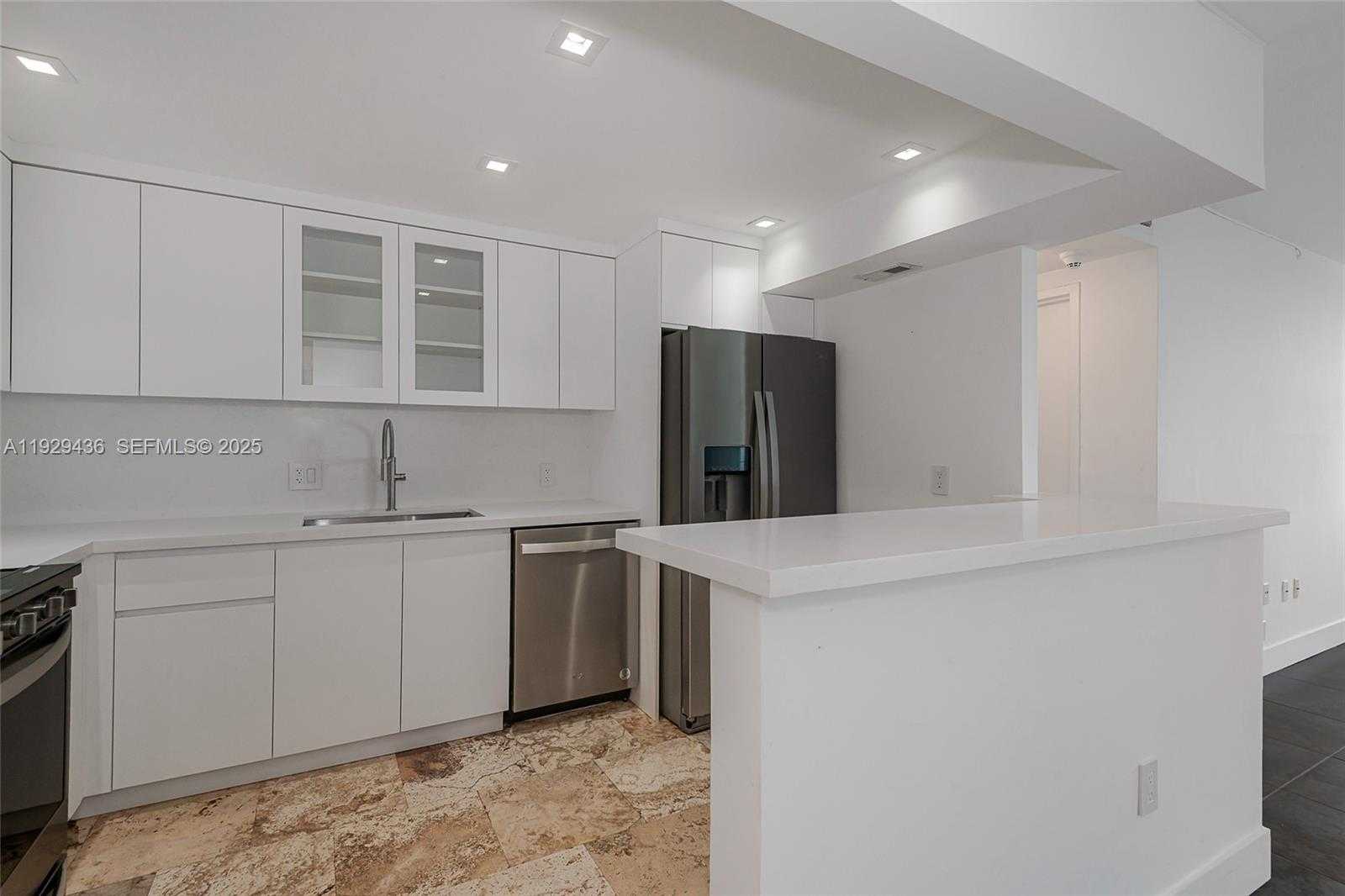 Small Image of 150 SOUTH EAST 25TH RD #7J, Miami Number 14