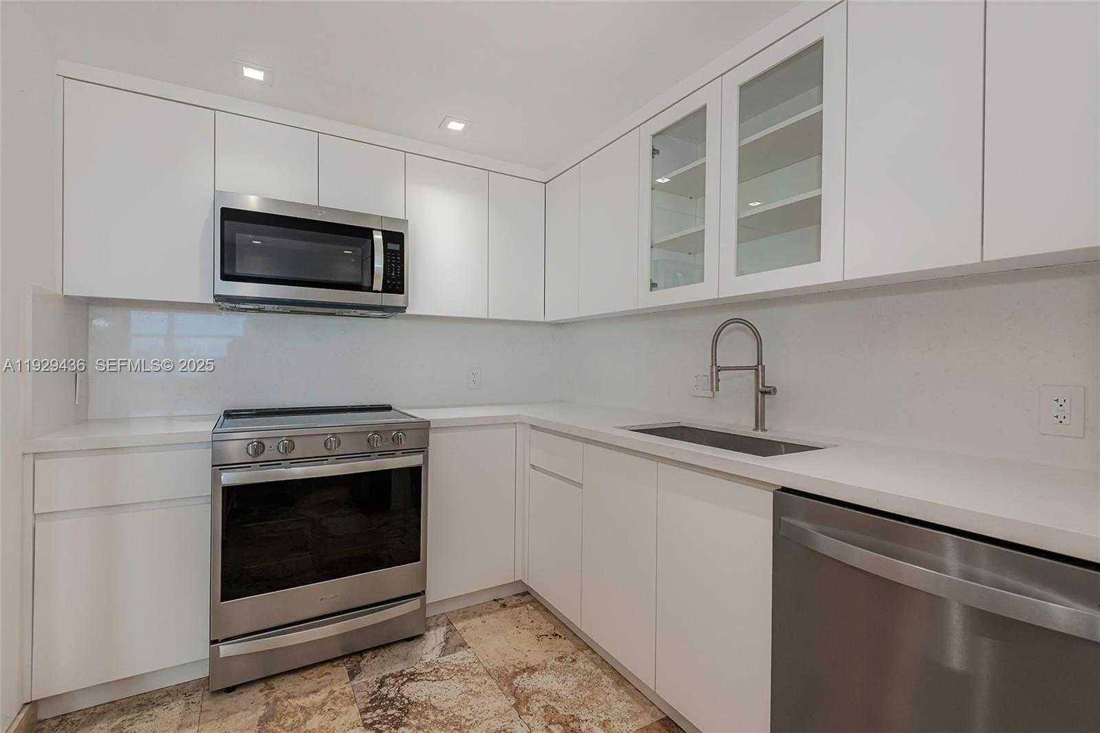 Small Image of 150 SOUTH EAST 25TH RD #7J, Miami Number 16