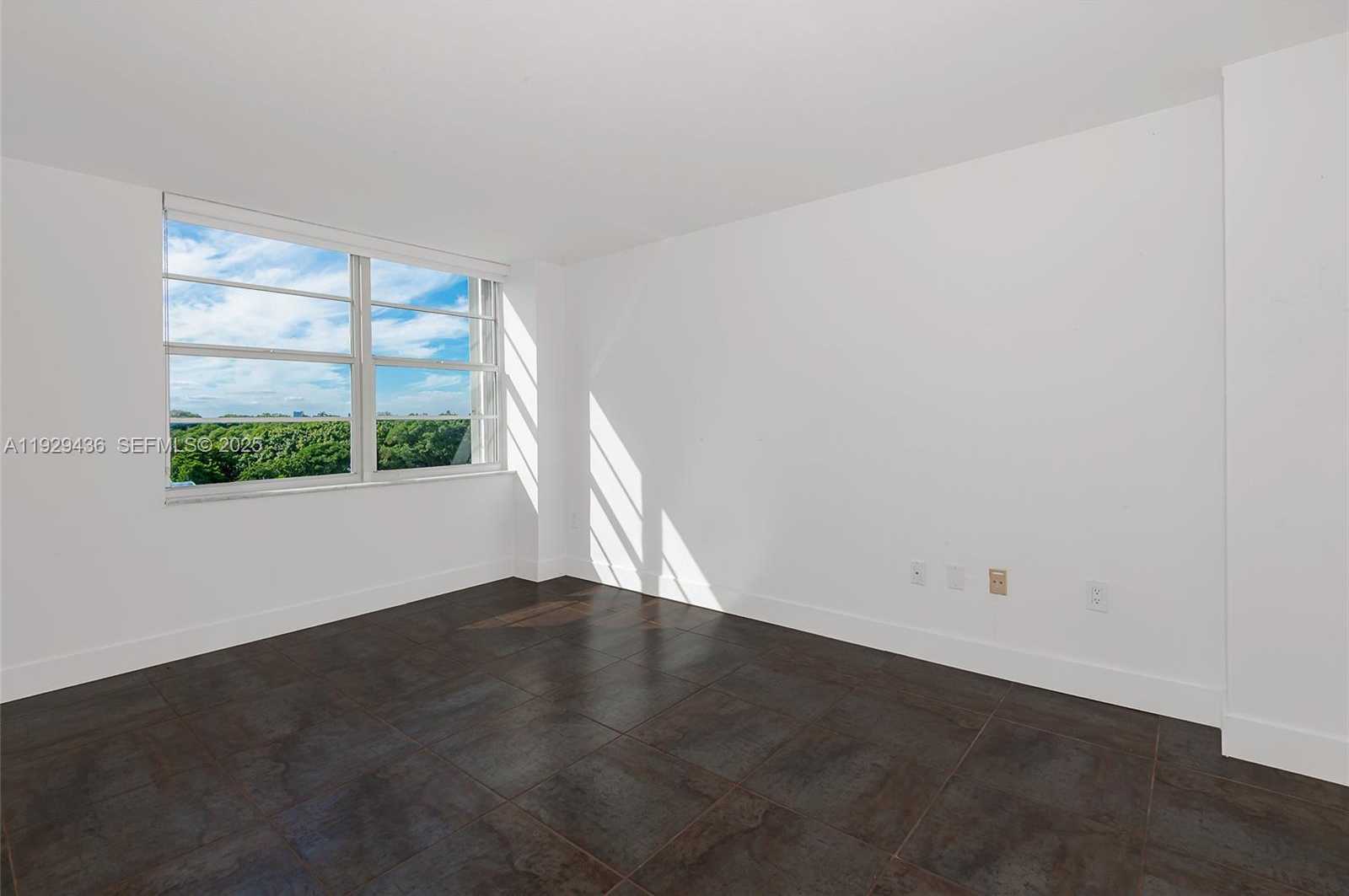 Small Image of 150 SOUTH EAST 25TH RD #7J, Miami Number 20