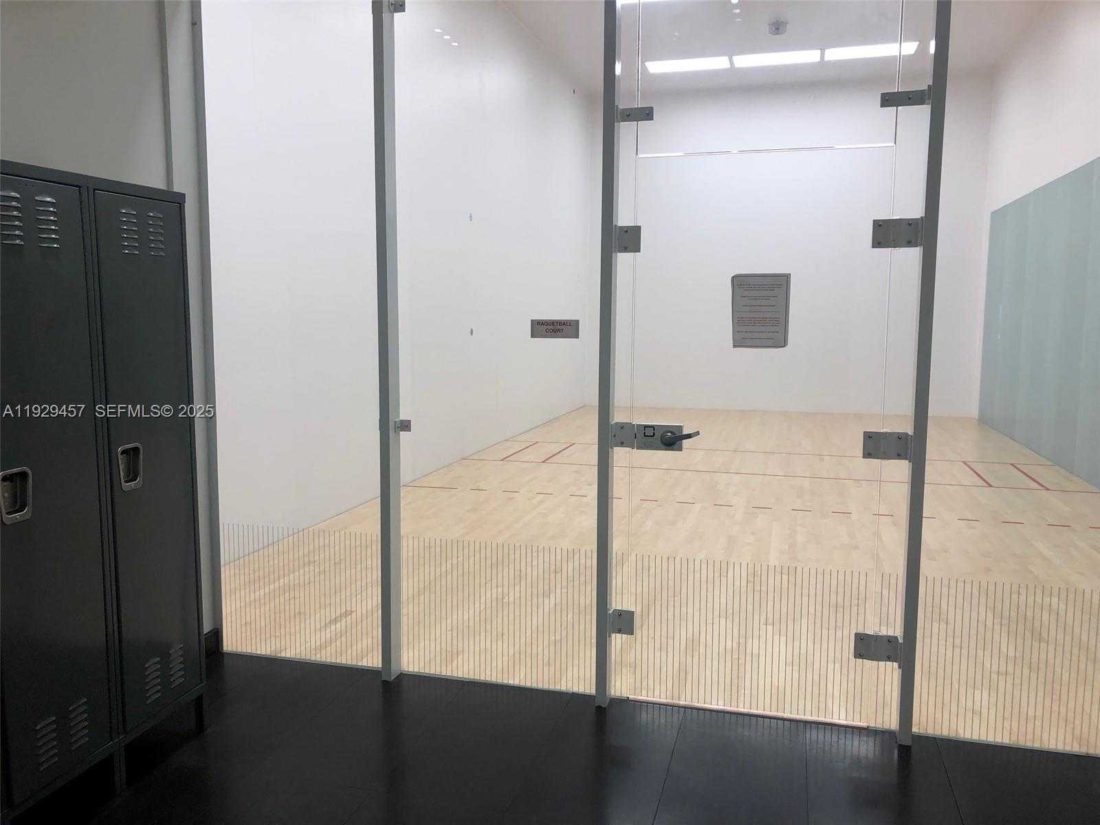 Imagen de Pequeño Objeto