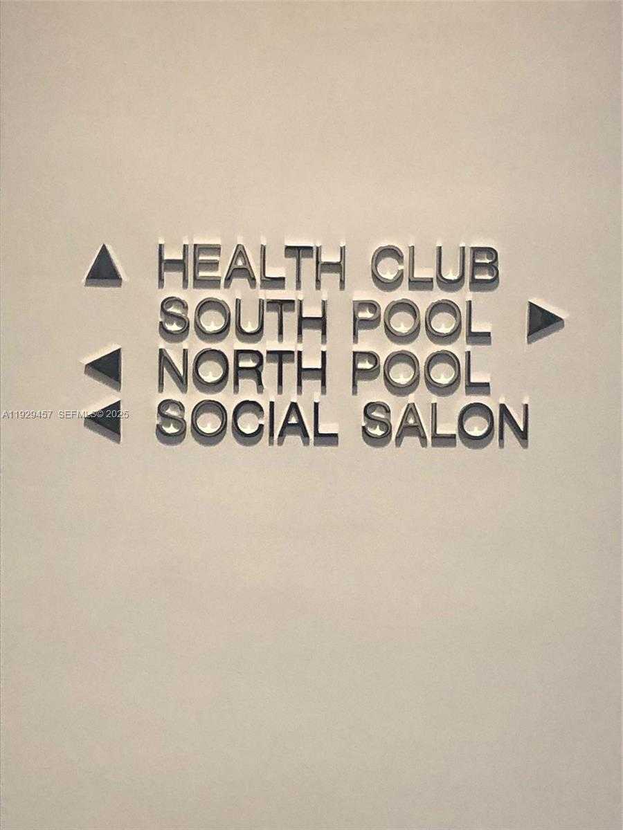 Imagen de Pequeño Objeto