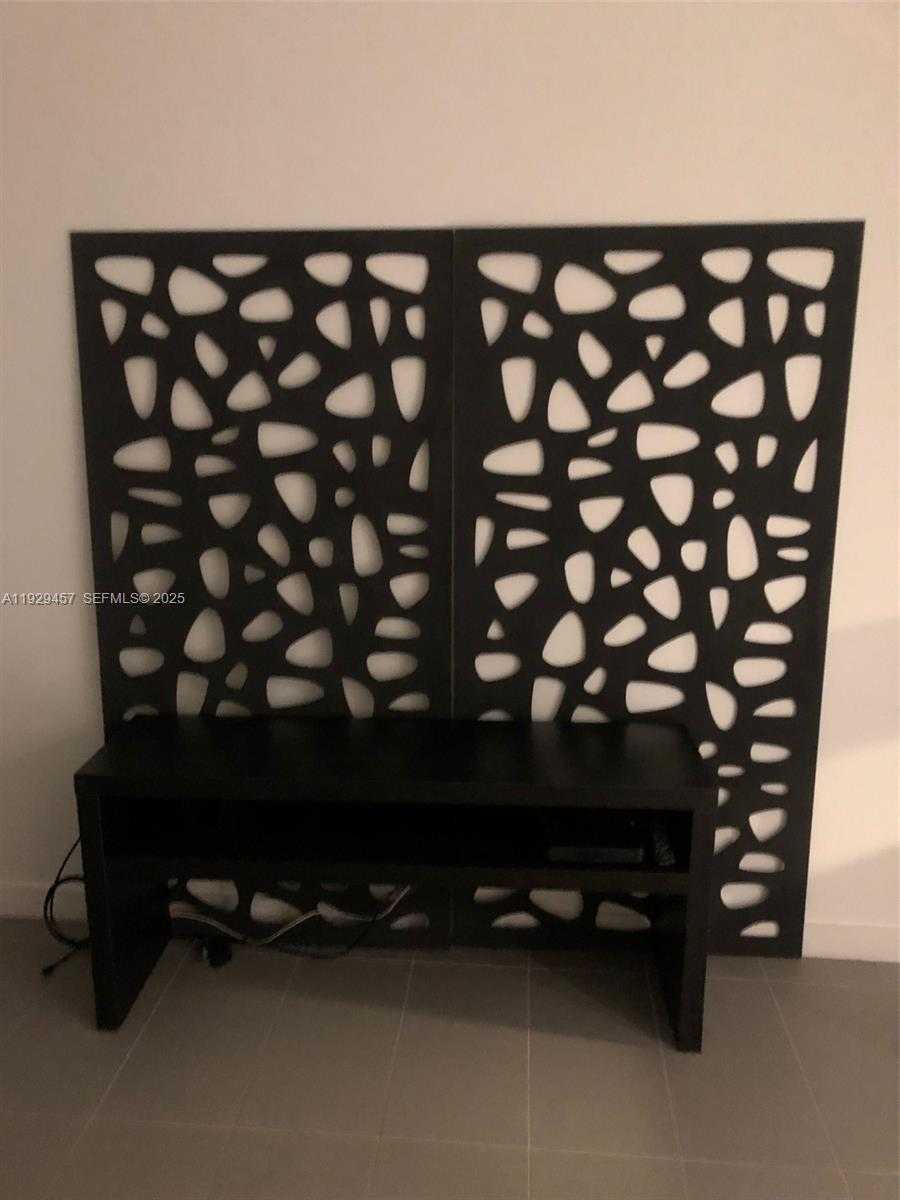 Imagen de Pequeño Objeto