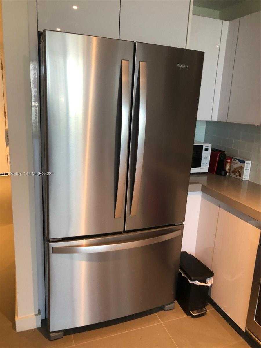 Imagen de Pequeño Objeto