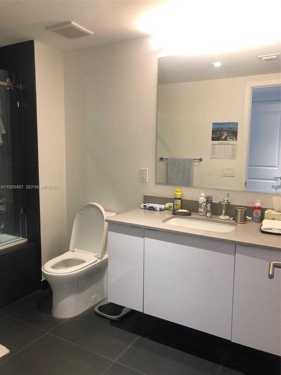 Imagen de Pequeño Objeto