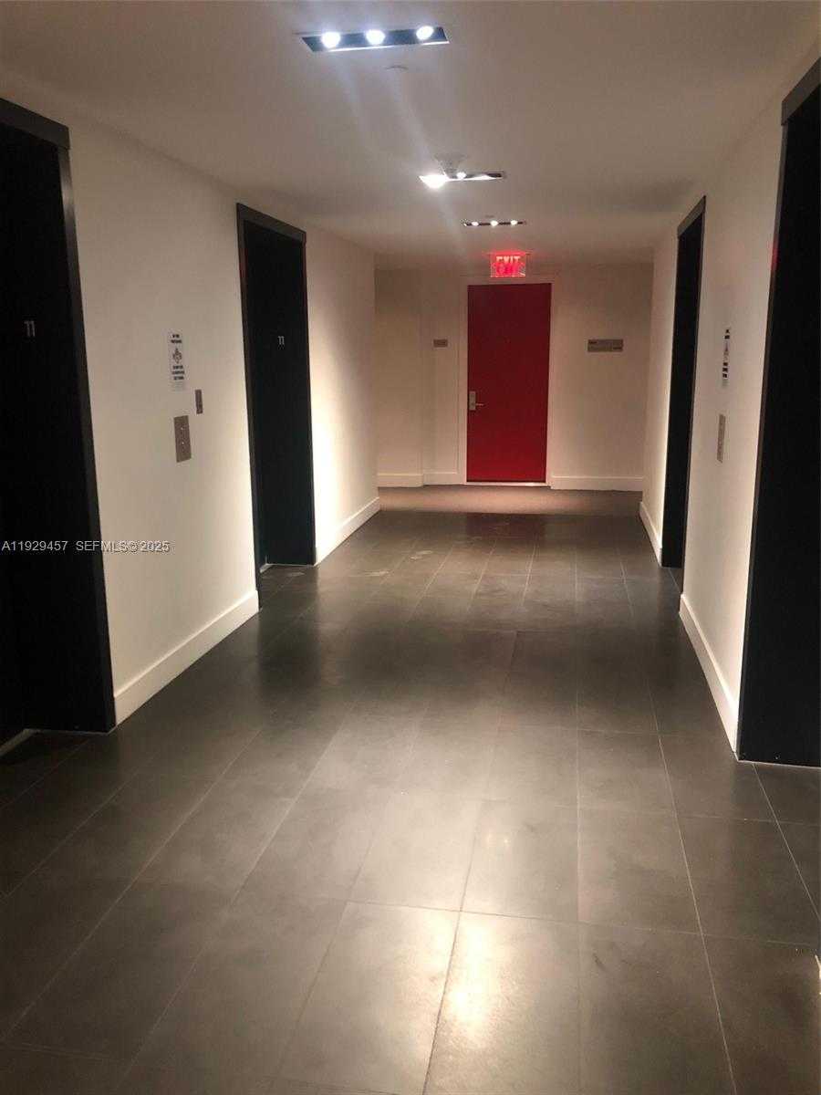 Imagen de Pequeño Objeto