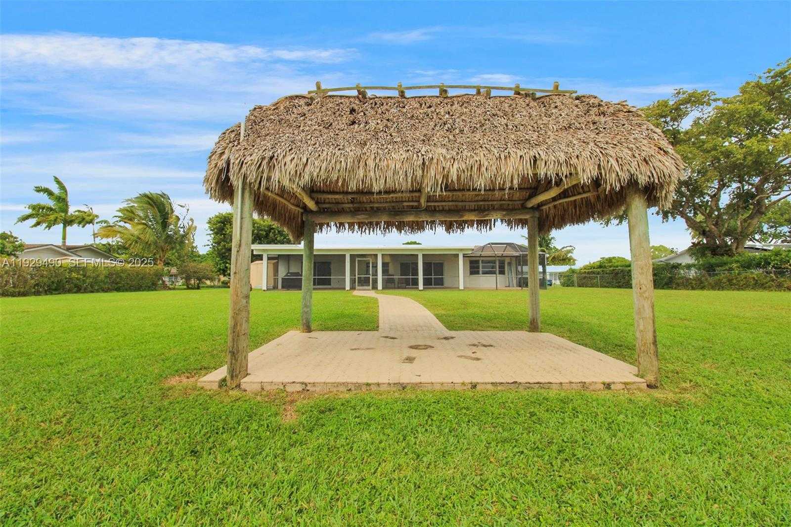 Imagen de Pequeño Objeto