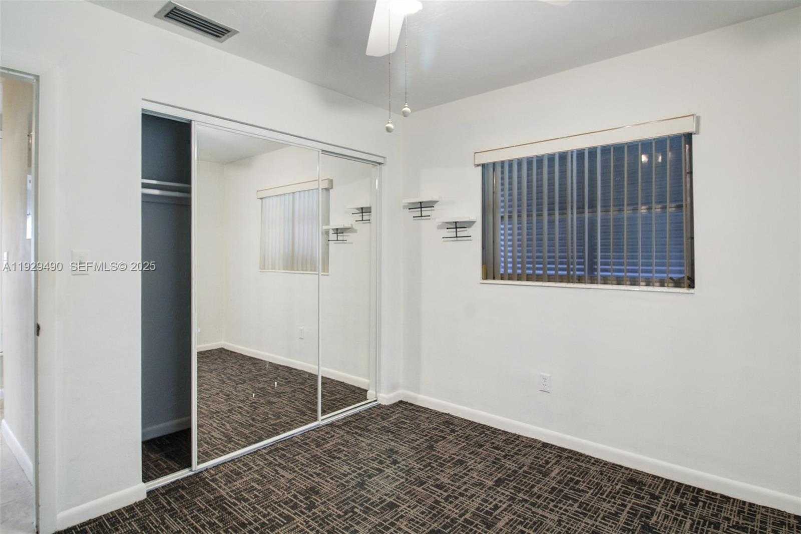 Imagen de Pequeño Objeto