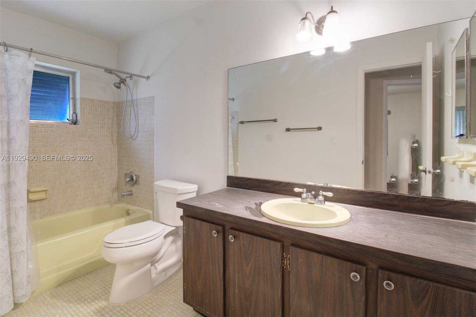 Imagen de Pequeño Objeto