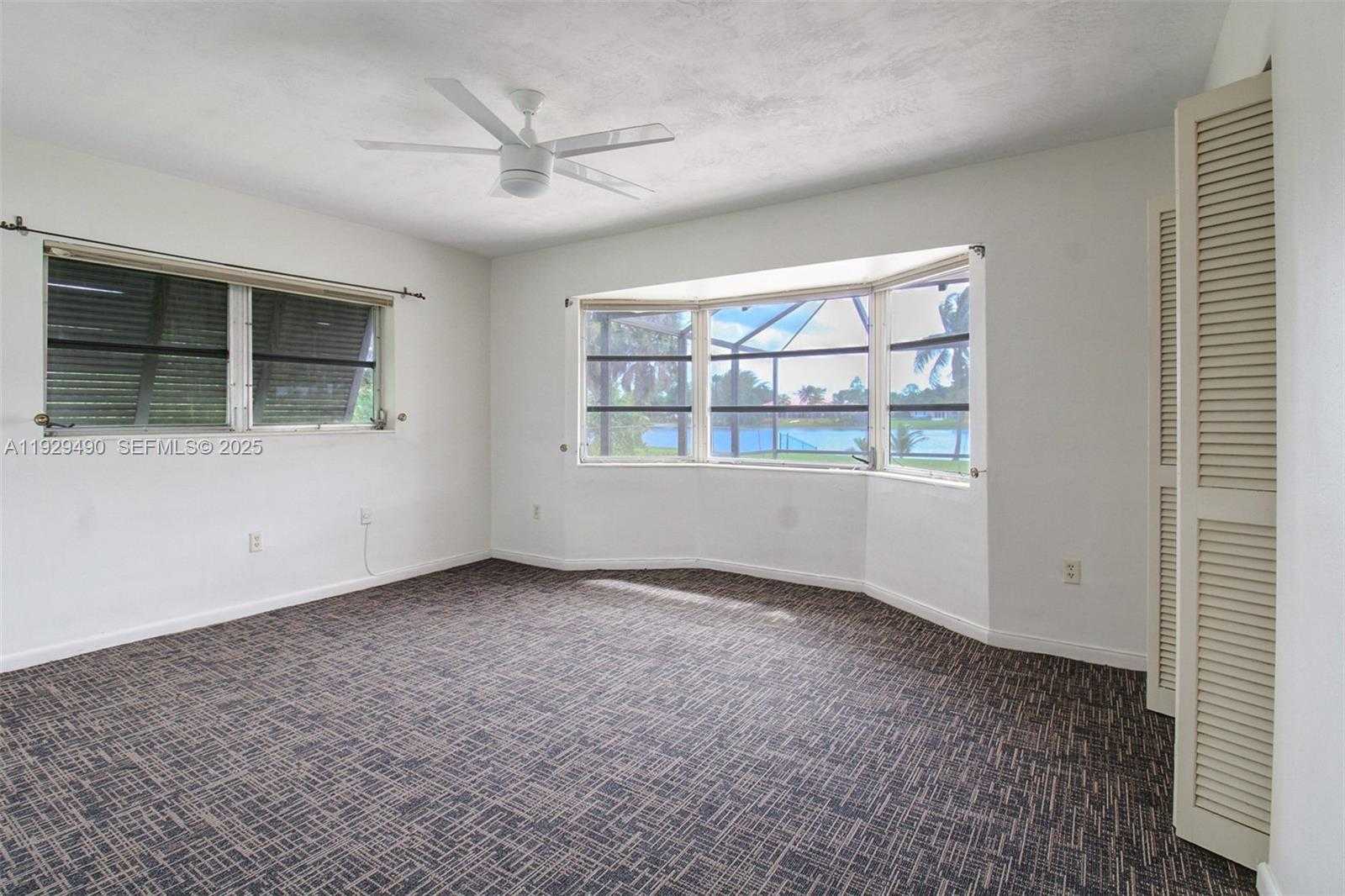 Imagen de Pequeño Objeto