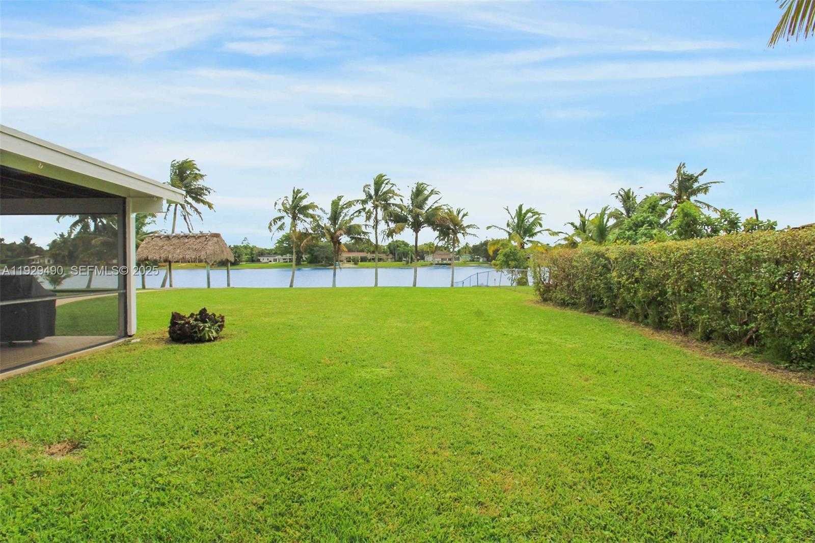 Imagen de Pequeño Objeto