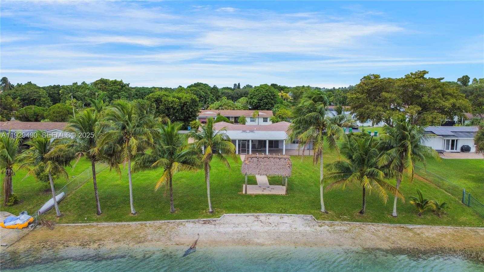 Imagen de Pequeño Objeto