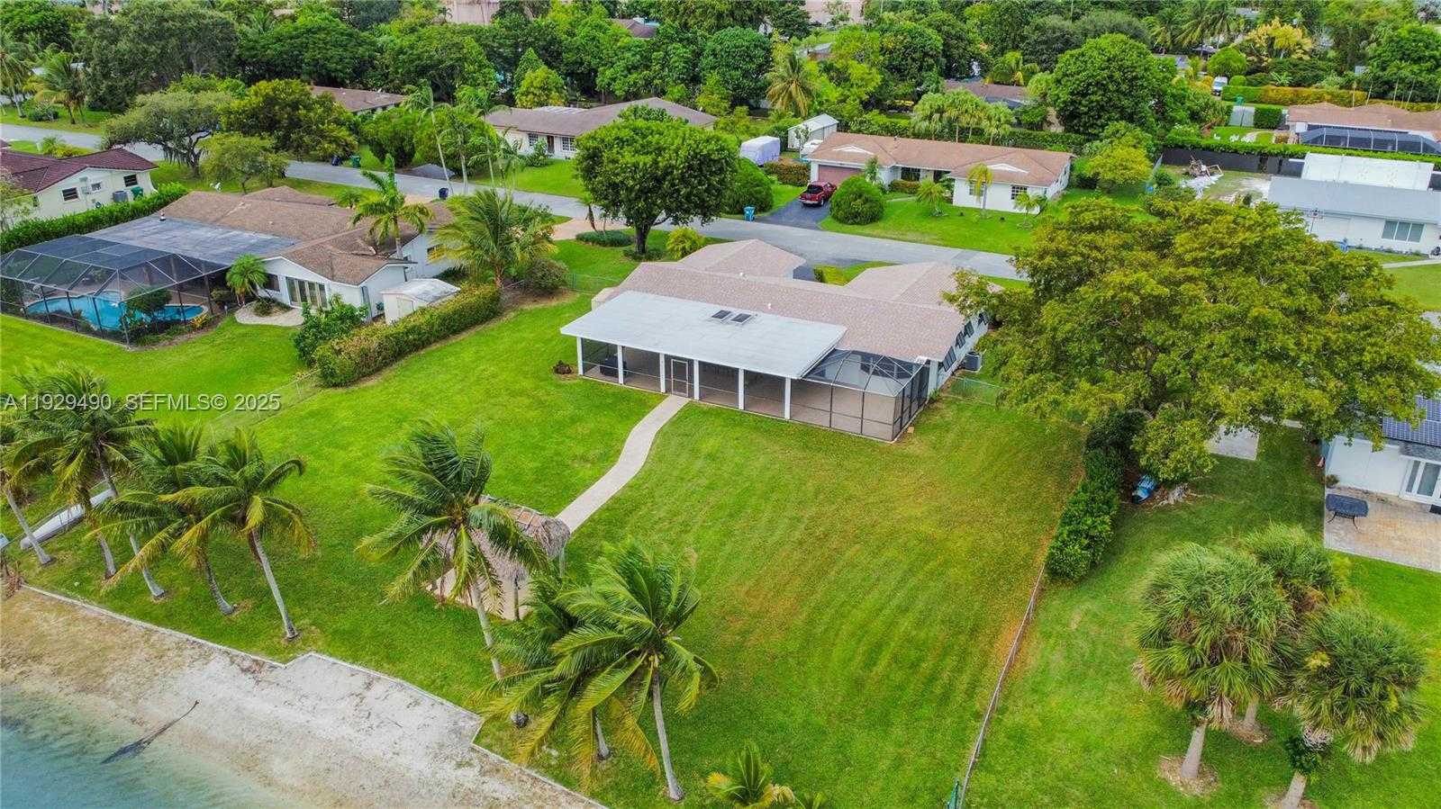 Imagen de Pequeño Objeto