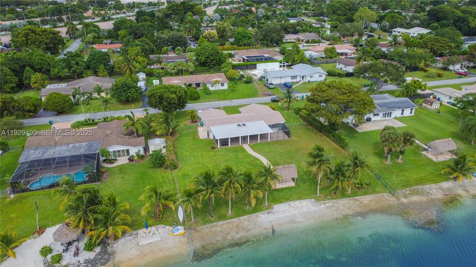 Imagen de Pequeño Objeto