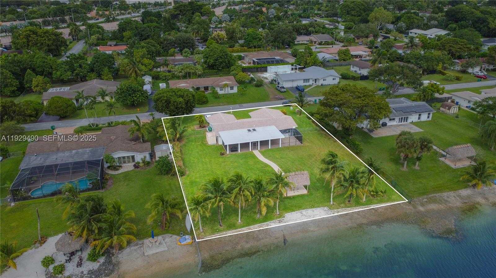 Imagen de Pequeño Objeto