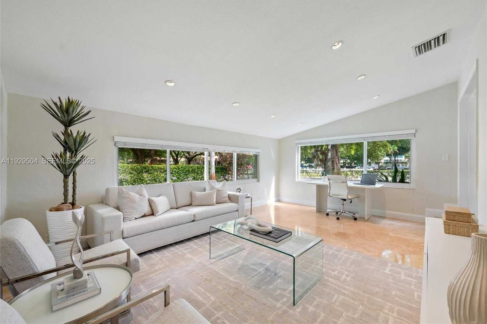 Small Image of 5620 ALHAMBRA CIR, Coral Gables Number 10