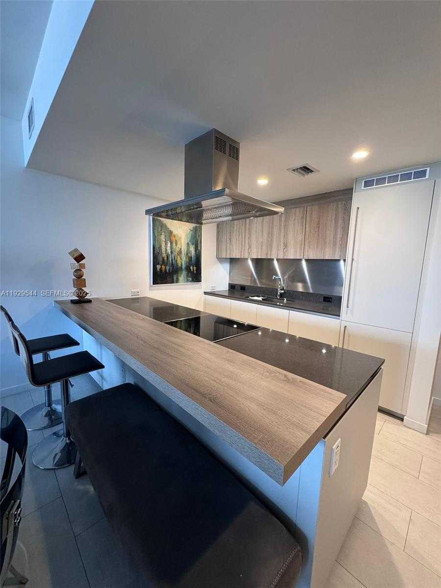 Imagen de Pequeño Objeto