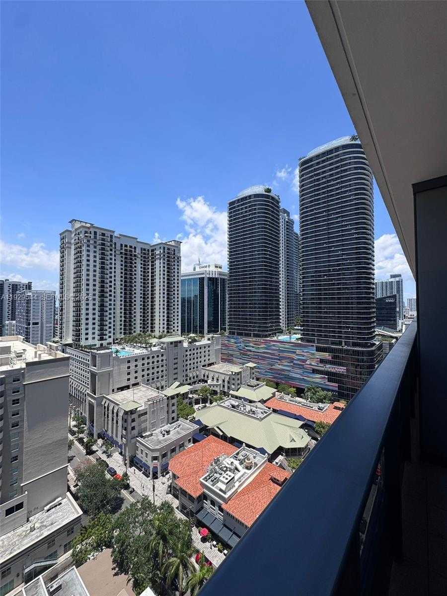 Imagen de Pequeño Objeto