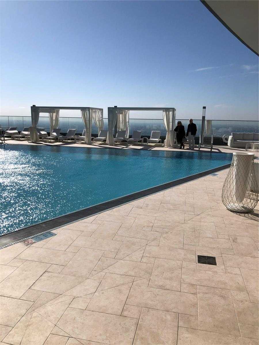 Imagen de Pequeño Objeto