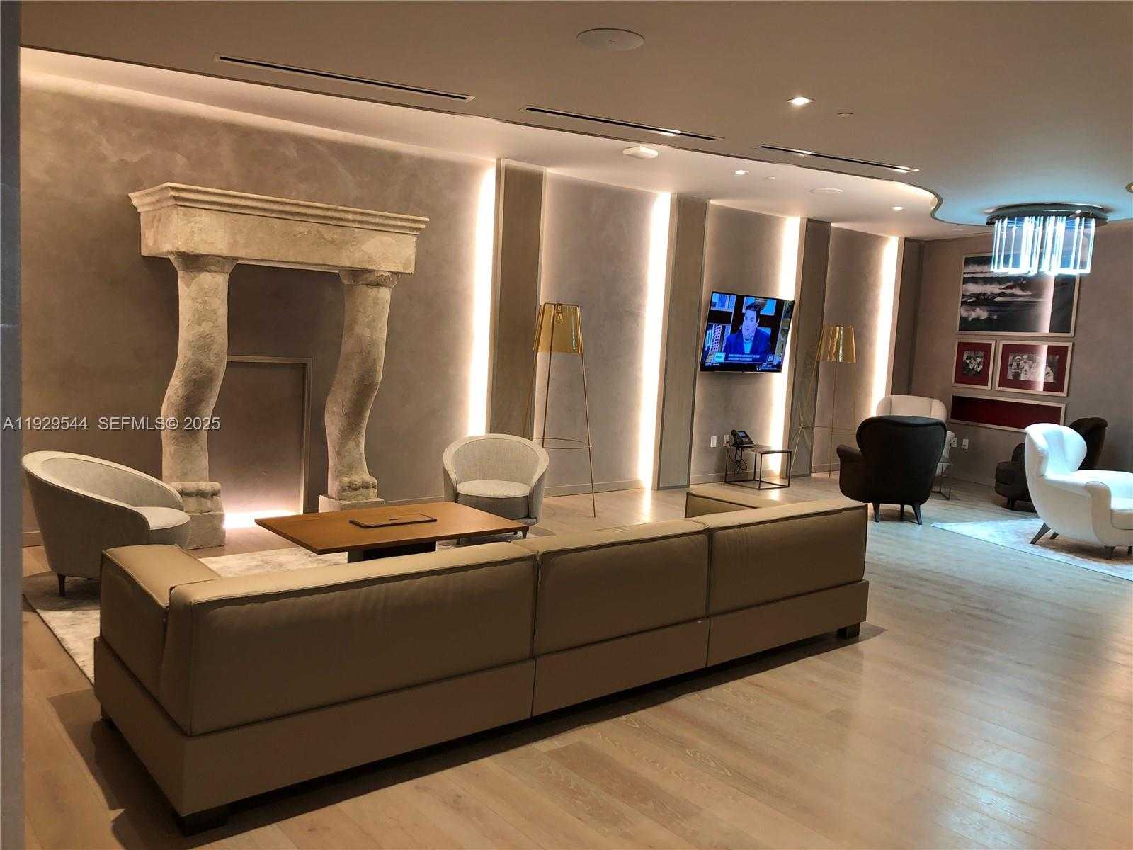 Imagen de Pequeño Objeto