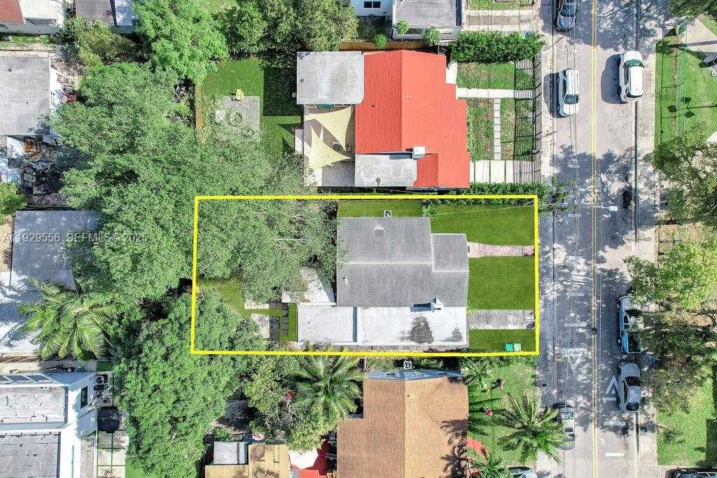 Small Image of 47 NORTH WEST 49TH ST #3, Miami Number 17