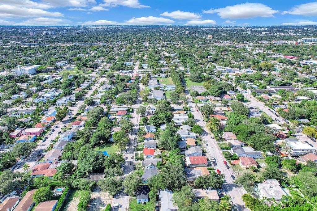 Small Image of 47 NORTH WEST 49TH ST #3, Miami Number 20