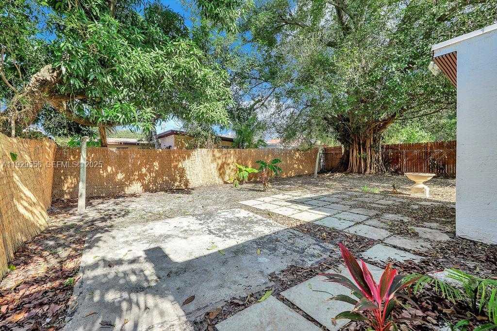 Small Image of 47 NORTH WEST 49TH ST #3, Miami Number 38