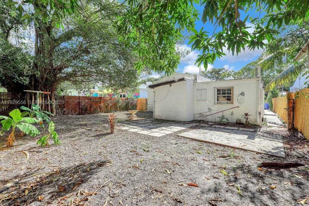 Small Image of 47 NORTH WEST 49TH ST #3, Miami Number 40