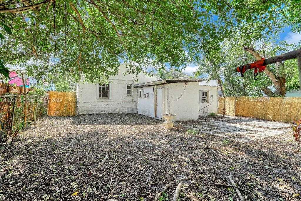 Small Image of 47 NORTH WEST 49TH ST #3, Miami Number 44