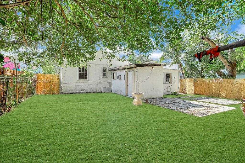 Small Image of 47 NORTH WEST 49TH ST #3, Miami Number 45